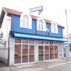 Queens-1