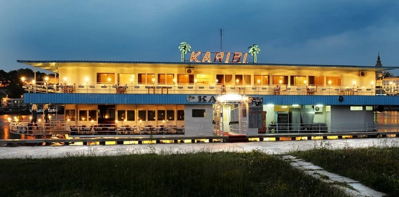 Brod Restoran Karibi-0