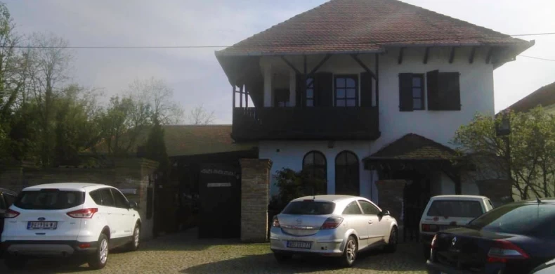 Restoran Žal Za Mladost-0