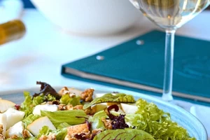 LE PETIT BLUE CENTAR-cover-image-big