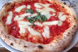 Status Caffe E Pizza