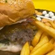 Triple urnebes burger