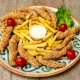Piletina u susamu sa pomfritom 300g