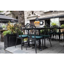 MAMA’S BISTRO-2