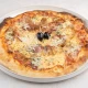 Carbonara pizza